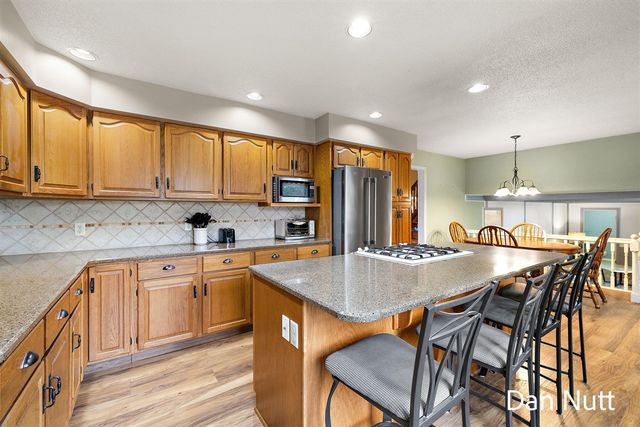 3321 Rockland Road, Muskegon, MI 49441