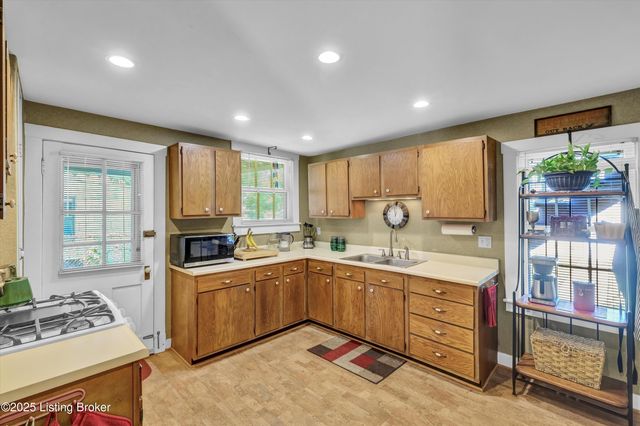 1517 Rufer Ave, Louisville, KY 40204