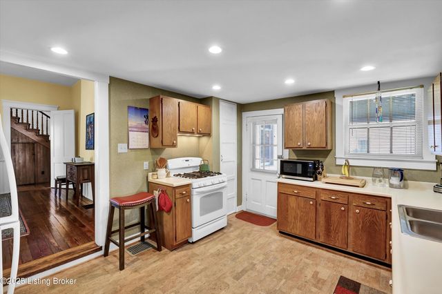 1517 Rufer Ave, Louisville, KY 40204