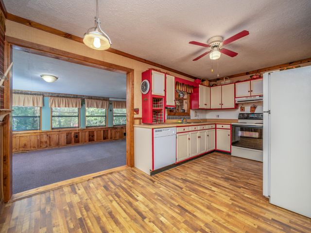 36 Teaberry Lane, Wellington, KY 40387