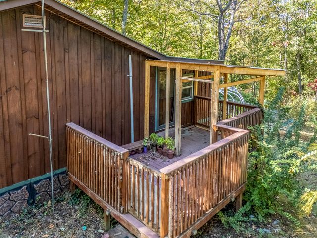 36 Teaberry Lane, Wellington, KY 40387