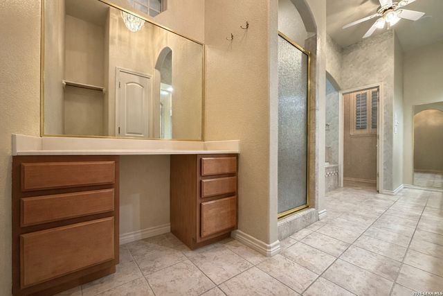 1116 Stagecoach Trl, San Marcos, TX 78666