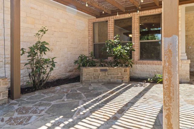 1116 Stagecoach Trl, San Marcos, TX 78666