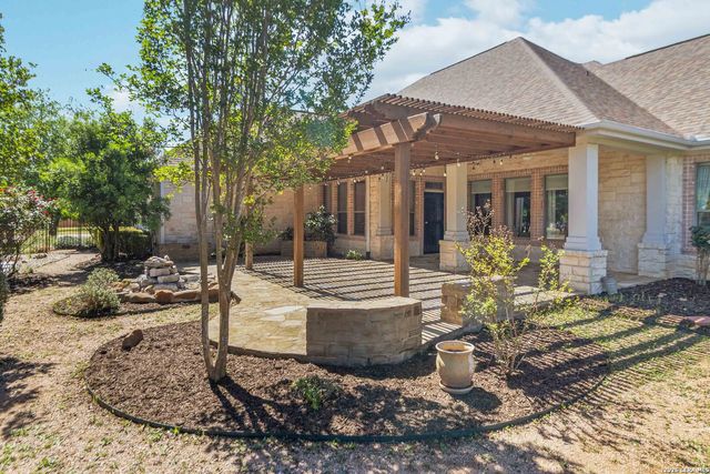 1116 Stagecoach Trl, San Marcos, TX 78666