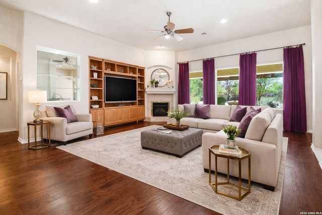 1116 Stagecoach Trl, San Marcos, TX 78666