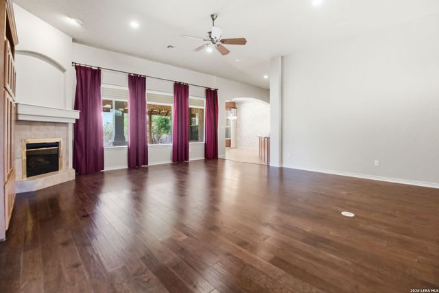 1116 Stagecoach Trl, San Marcos, TX 78666