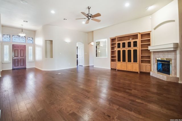1116 Stagecoach Trl, San Marcos, TX 78666