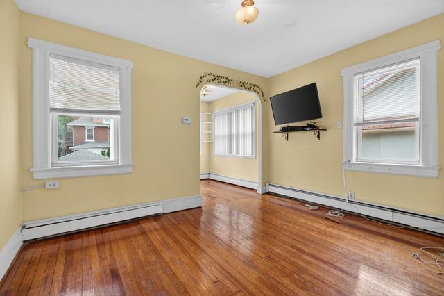 20 75TH ST, North Bergen, NJ 07047