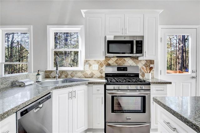 1120 Northpoint Trace, Roswell, GA 30076