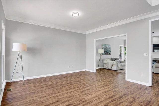 1120 Northpoint Trace, Roswell, GA 30076