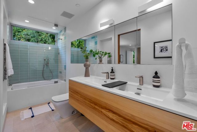 2129 Redcliff Street, Los Angeles, CA 90039