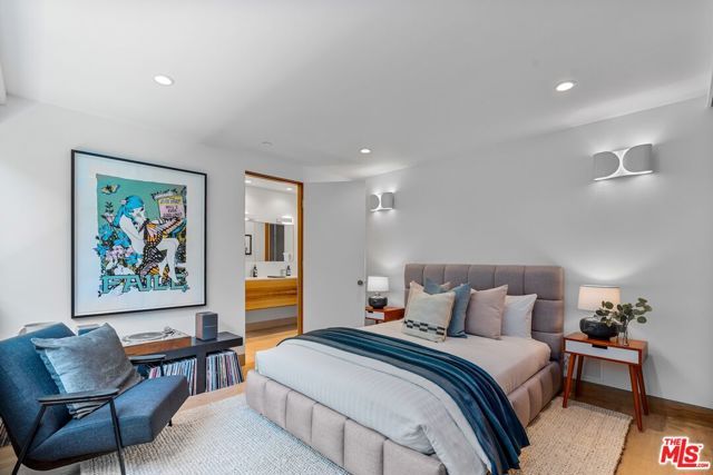 2129 Redcliff Street, Los Angeles, CA 90039