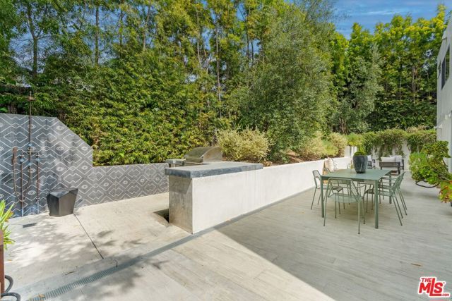 2129 Redcliff Street, Los Angeles, CA 90039