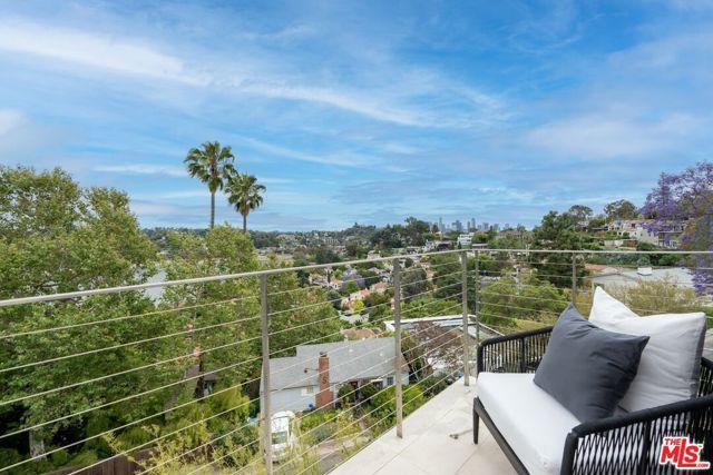 2129 Redcliff Street, Los Angeles, CA 90039
