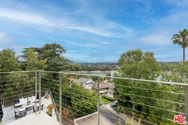 2129 Redcliff Street, Los Angeles, CA 90039