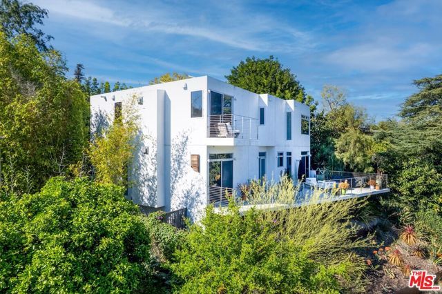 2129 Redcliff Street, Los Angeles, CA 90039