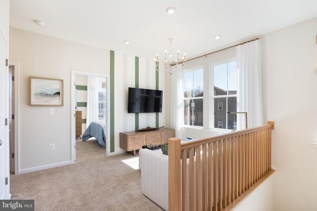 109 CAMBERWELL TER NE, Leesburg, VA 20176