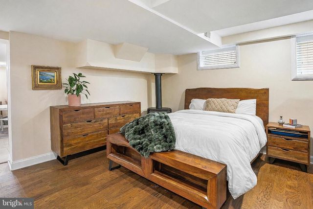 3323 RESERVOIR RD NW, Washington, DC 20007