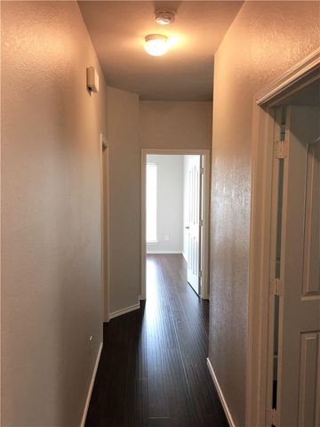 8004 Ranchvale Lane, Arlington, TX 76002