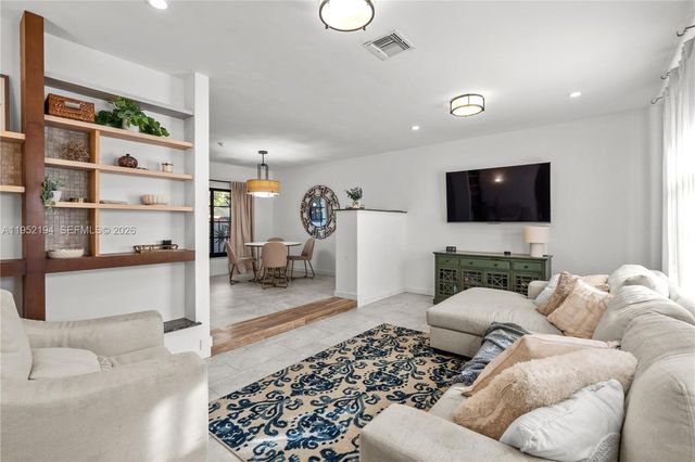 1561 Bird Rd, Coral Gables, FL 33146