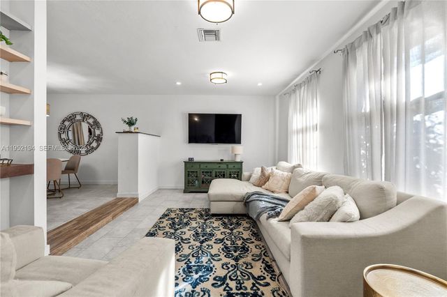 1561 Bird Rd, Coral Gables, FL 33146