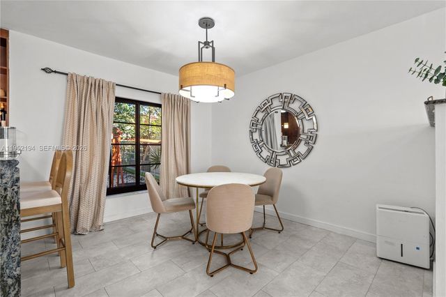 1561 Bird Rd, Coral Gables, FL 33146