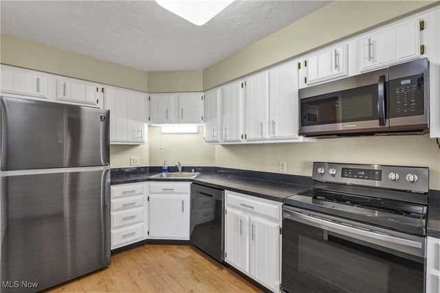 12550 Lake Avenue 802, Lakewood, OH 44107