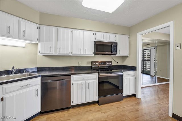 12550 Lake Avenue 802, Lakewood, OH 44107