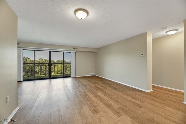 12550 Lake Avenue 802, Lakewood, OH 44107