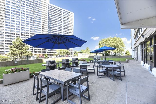 12550 Lake Avenue 802, Lakewood, OH 44107