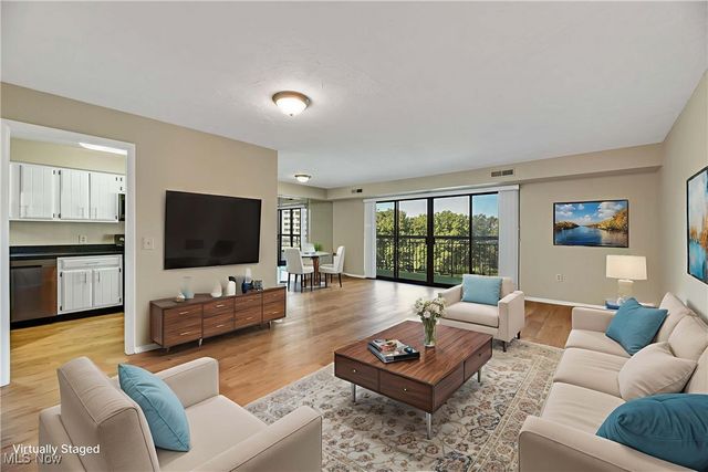 12550 Lake Avenue 802, Lakewood, OH 44107