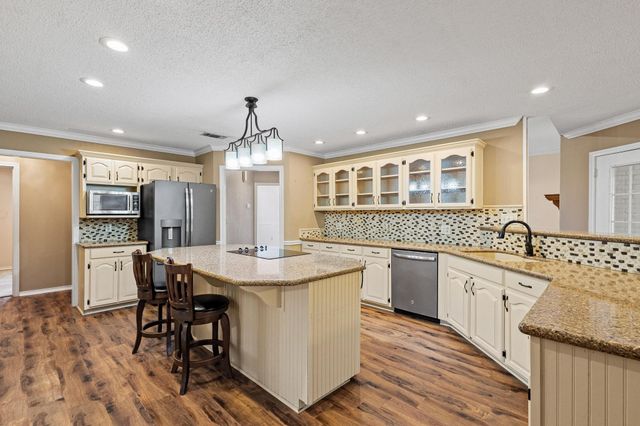 244 County Road 45010, Powderly, TX 75473