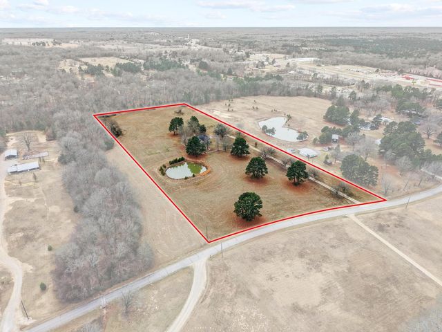 244 County Road 45010, Powderly, TX 75473