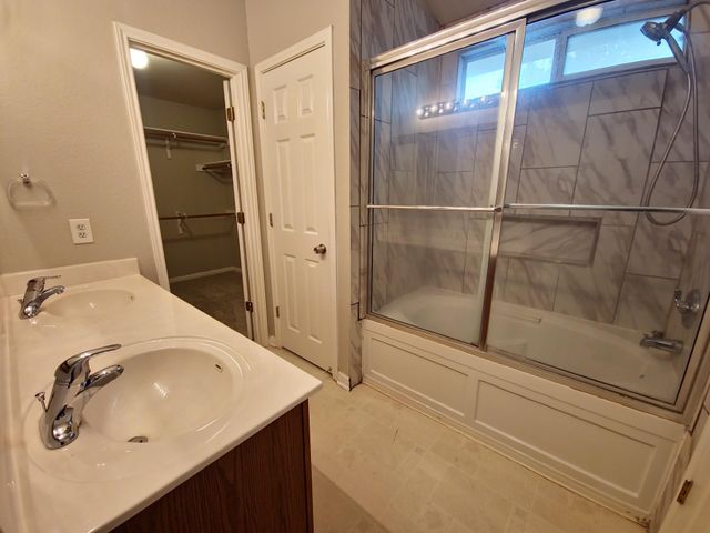 107 Orange Tree LN, Georgetown, TX 78626