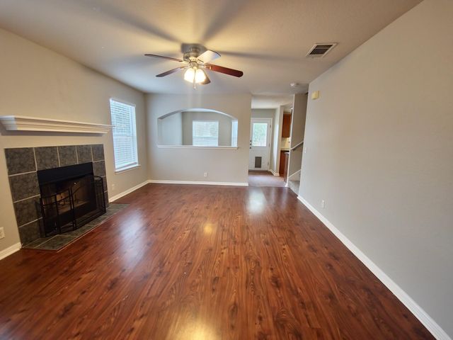 107 Orange Tree LN, Georgetown, TX 78626