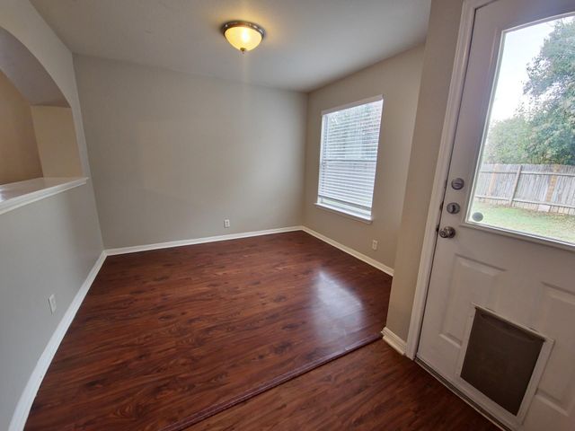 107 Orange Tree LN, Georgetown, TX 78626