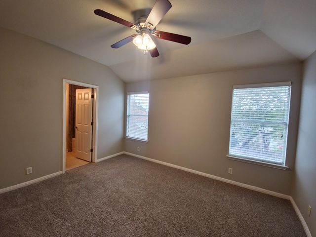 107 Orange Tree LN, Georgetown, TX 78626