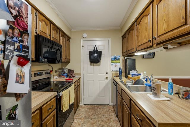 12 ASHLEA VLG, New Holland, PA 17557