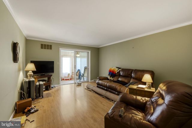 12 ASHLEA VLG, New Holland, PA 17557