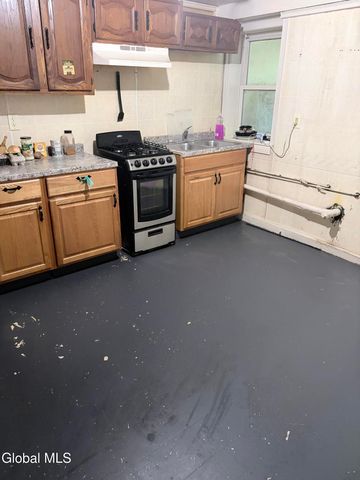 318 1st Street, Albany, NY 12206