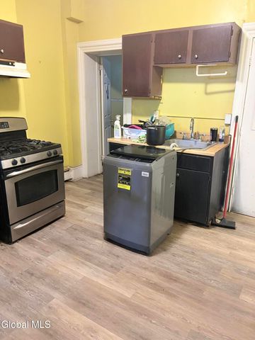 318 1st Street, Albany, NY 12206