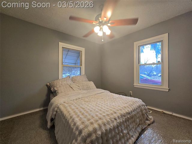 21785 Negaunee Street, Southfield, MI 48033