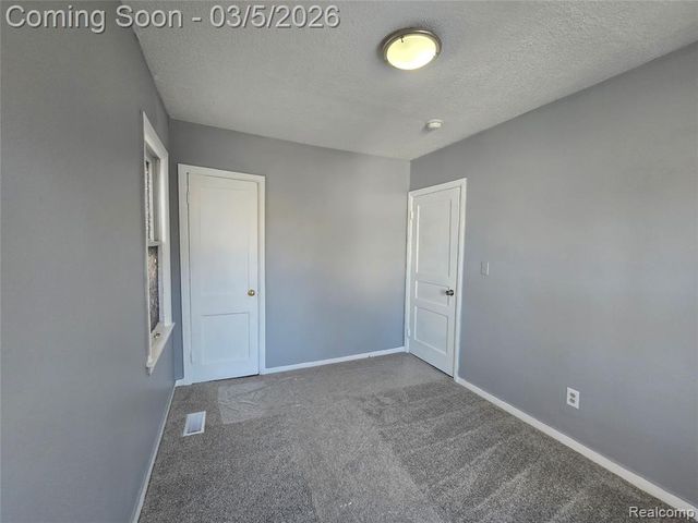 21785 Negaunee Street, Southfield, MI 48033