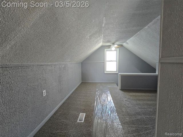 21785 Negaunee Street, Southfield, MI 48033