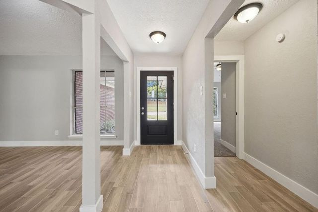 2942 Waterloo Road, Pearland, TX 77581