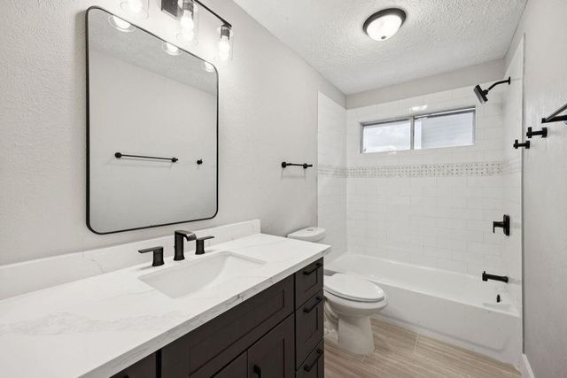 2942 Waterloo Road, Pearland, TX 77581