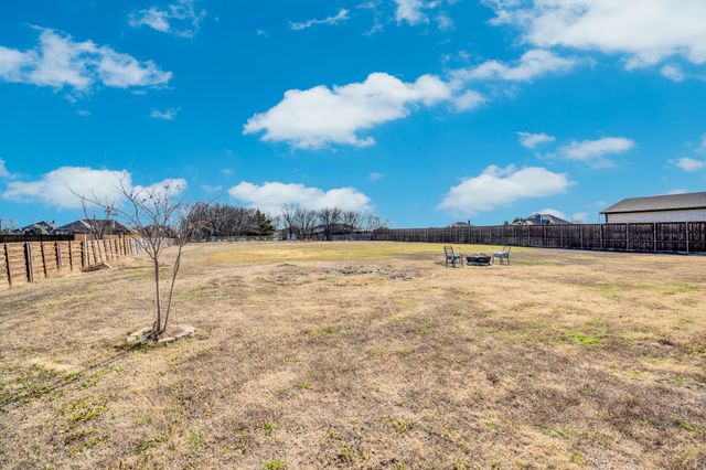 320 Berkeley Drive, Waxahachie, TX 75167