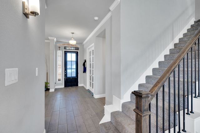 320 Berkeley Drive, Waxahachie, TX 75167