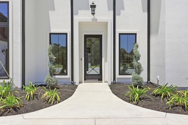 9413 Park St., Myrtle Beach, SC 29572