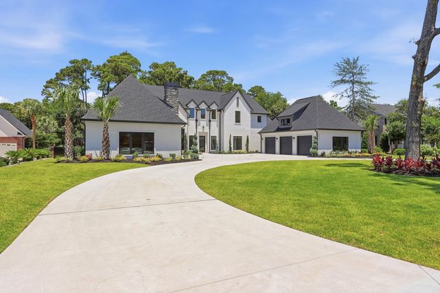 9413 Park St., Myrtle Beach, SC 29572